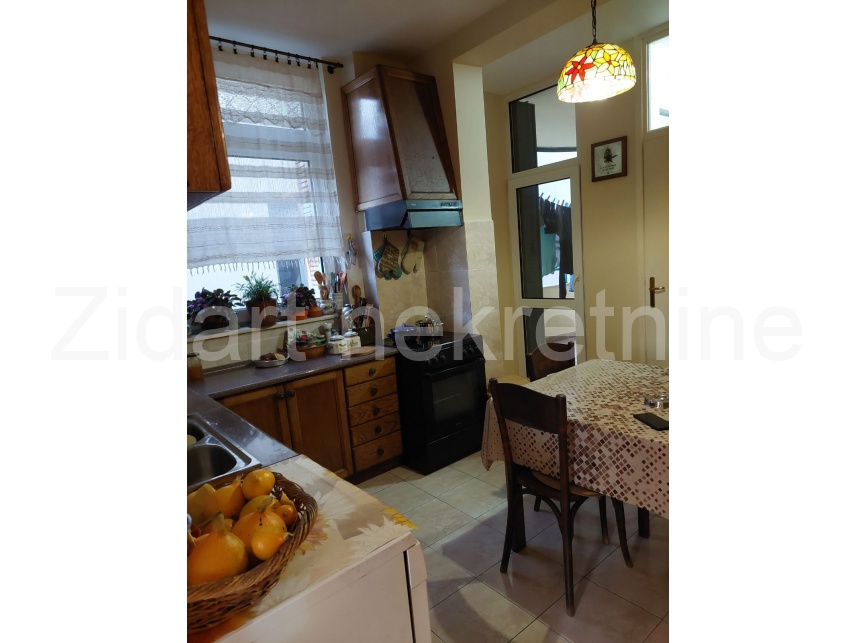 Квартира, 1506 м², 347 000$ — FAKTOR